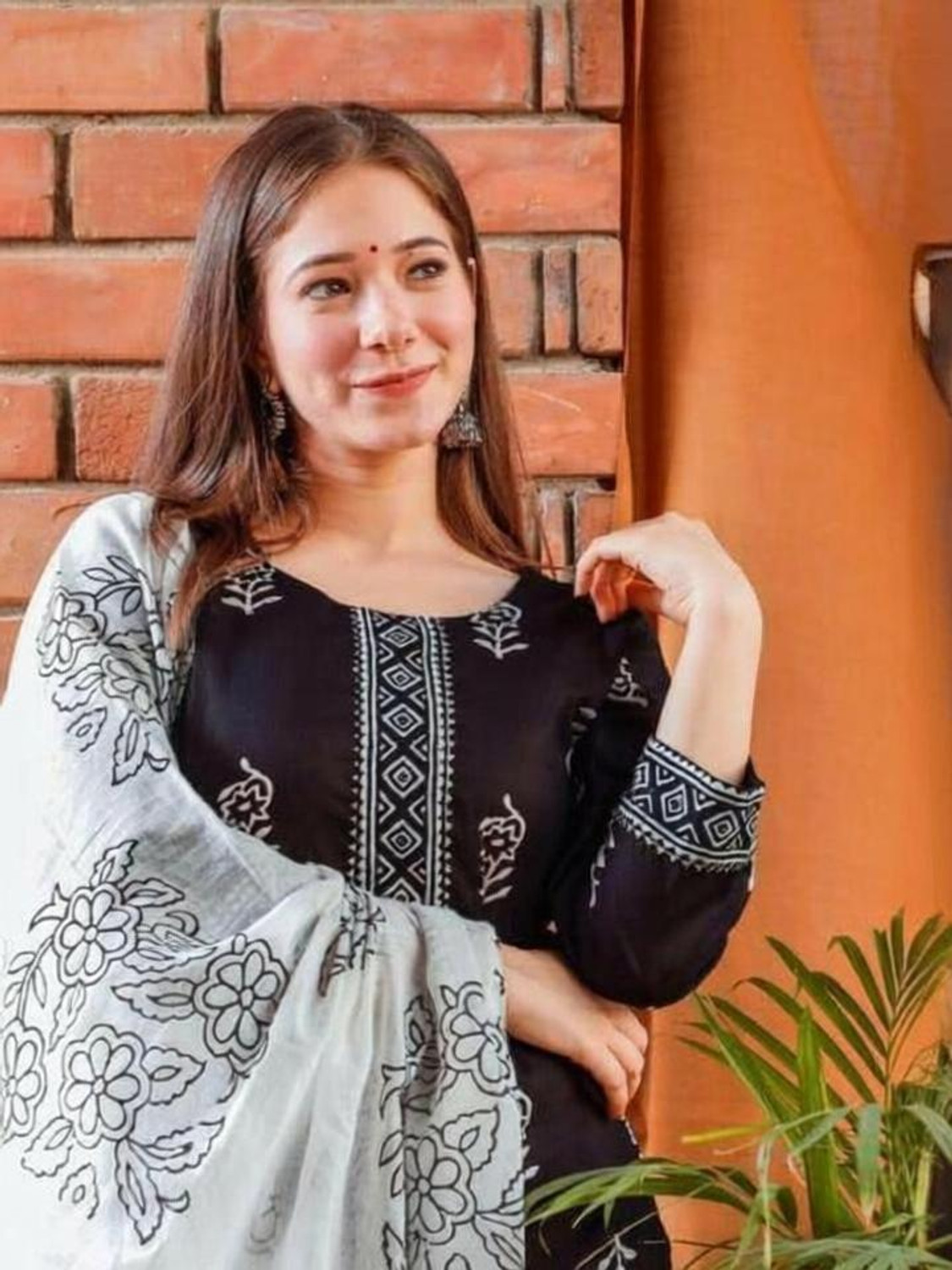 Image of Meetara Creation DEEPIKA Printed Kurta, Palazzo & Dupatta Set