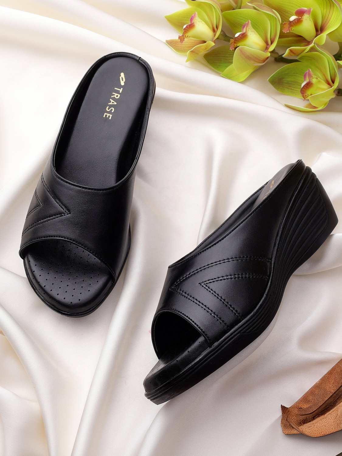 Image of IndiForce Women Casual Sandal (Black , 6)
