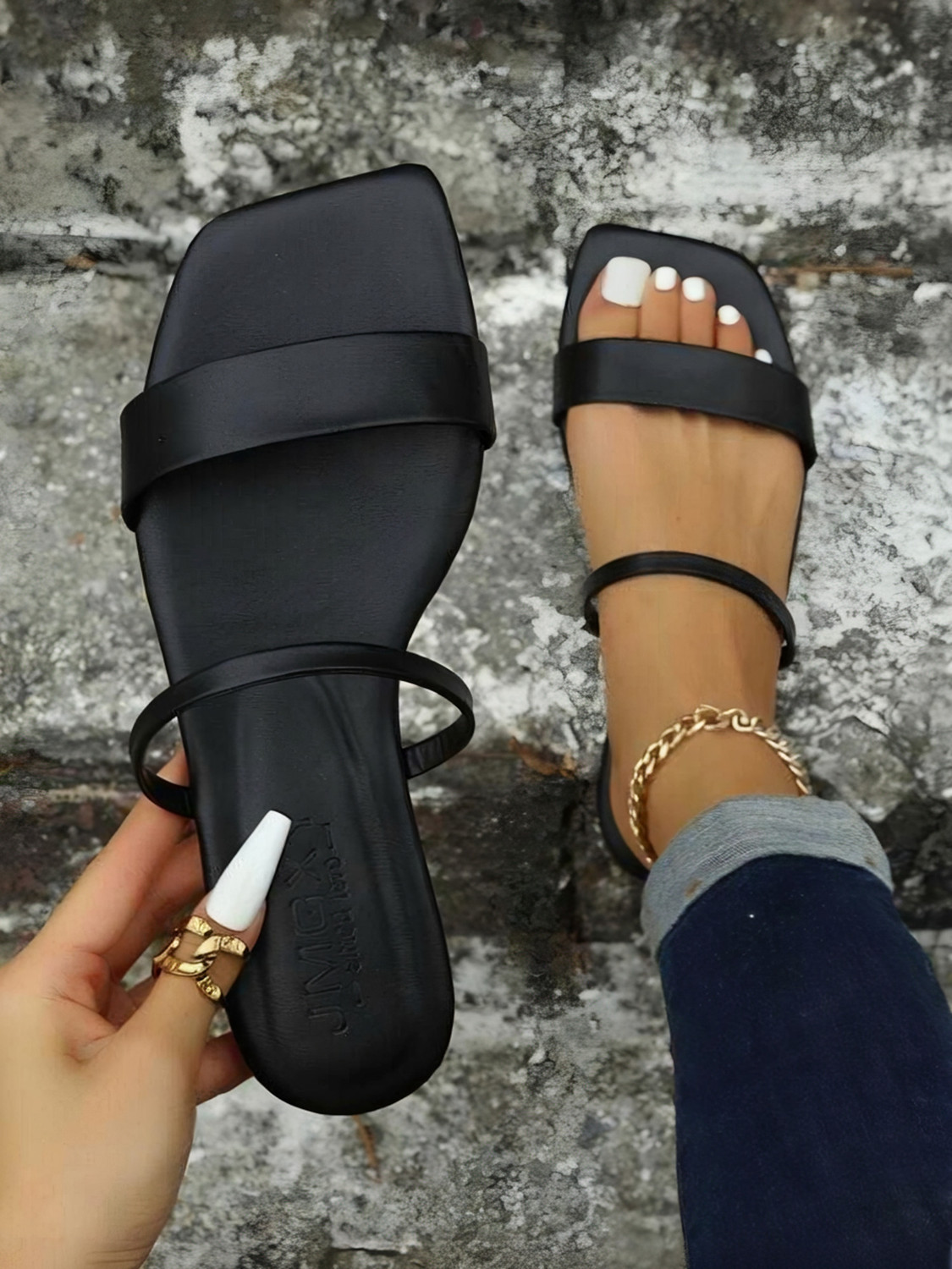 Image of Muzem Women Flats Sandal (Black , 6)