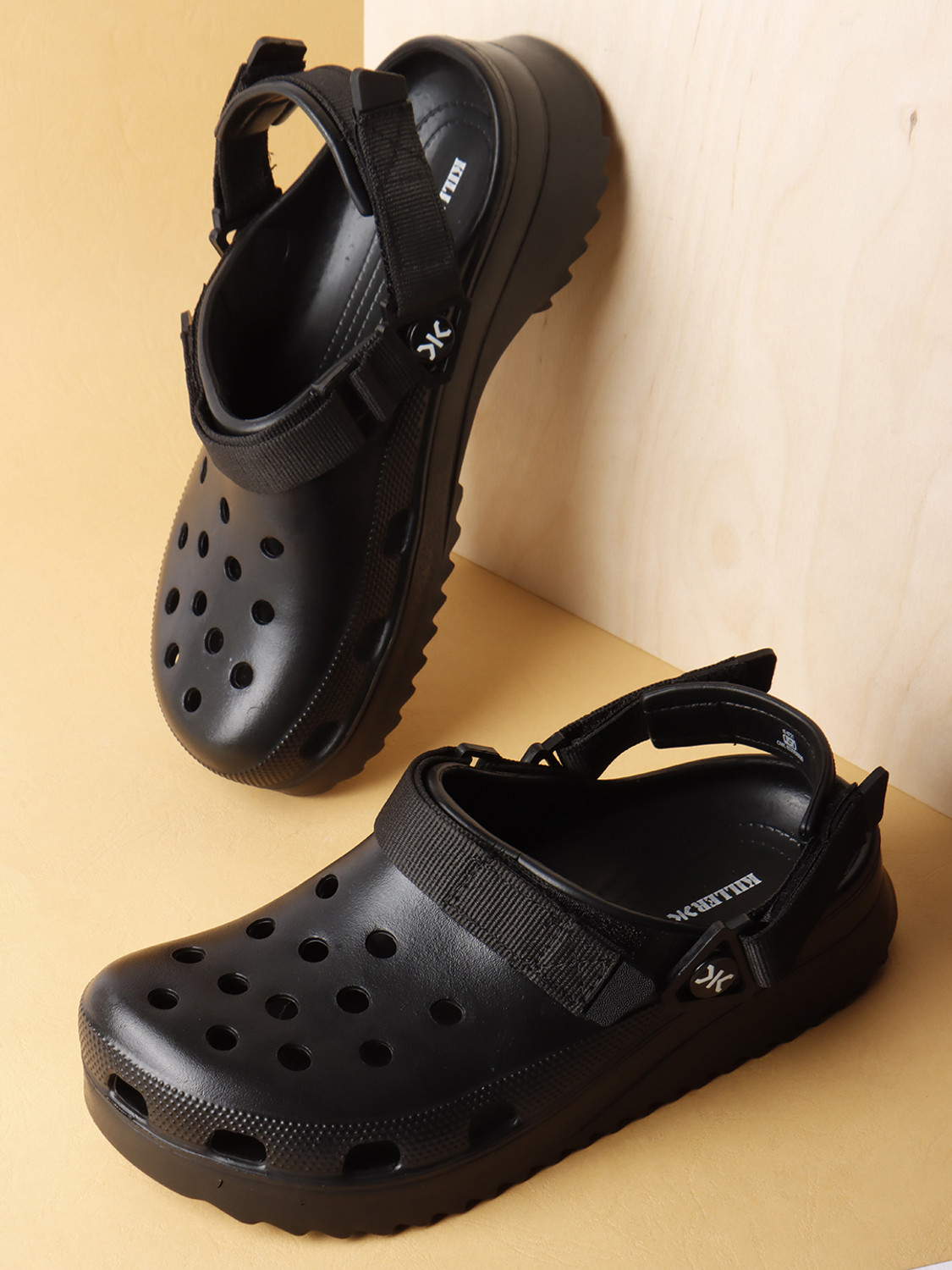 Image of CROCS Men Sandal (White , 3)