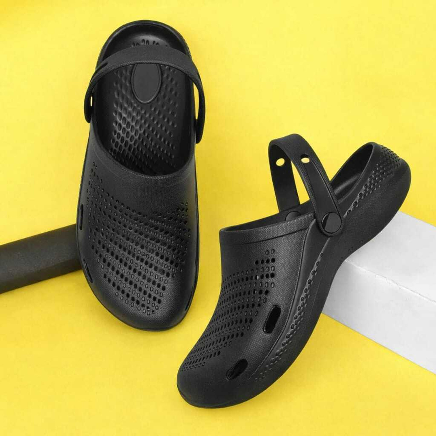 Image of Souk Men Clogs Sandal (Black , 8)