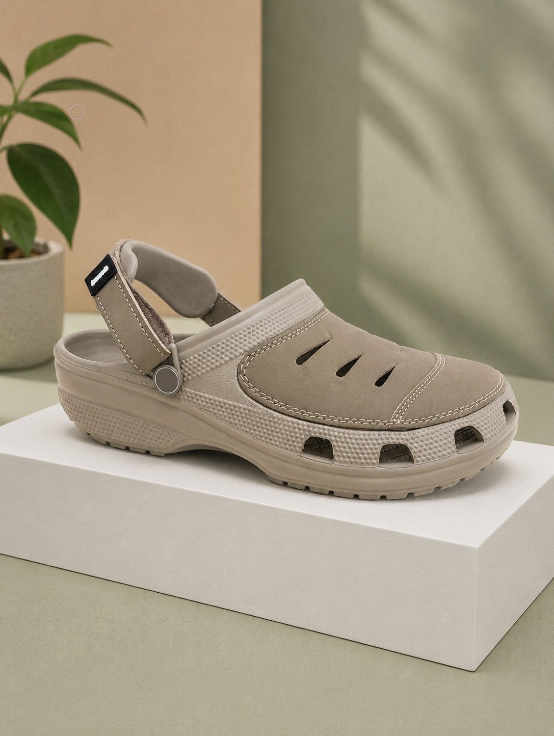 Image of CROCS Men Sandal (White , 3)