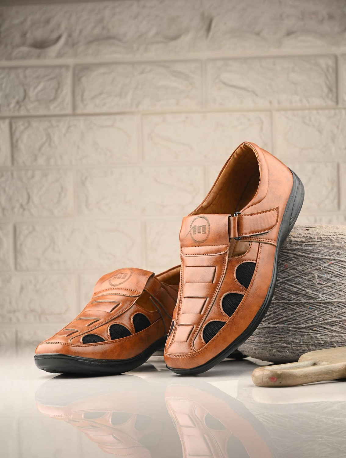 Image of AMICO Men Sandal (Tan , 11)