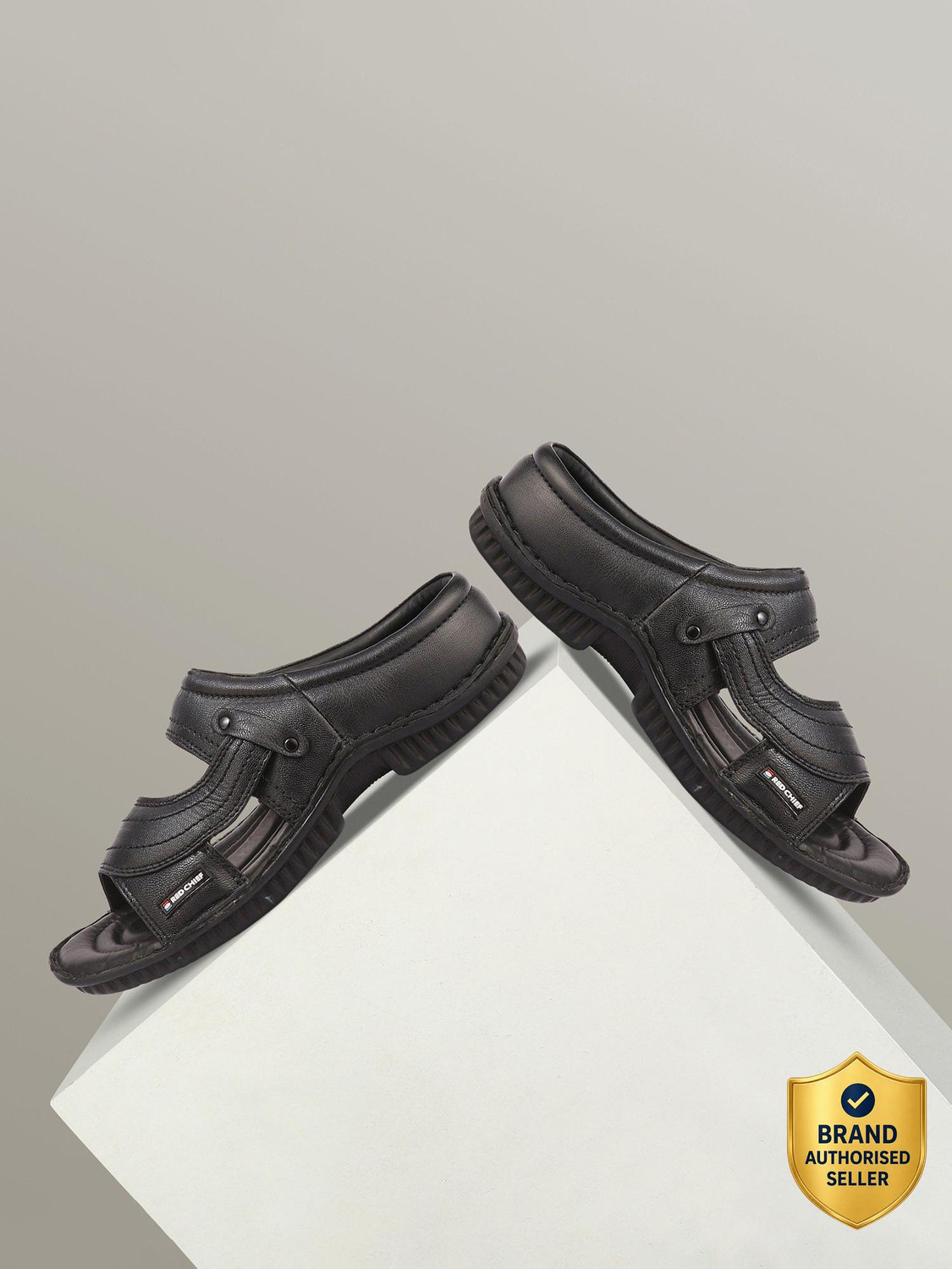 Image of RED CHIEF Men Sandal (Olive , 9)
