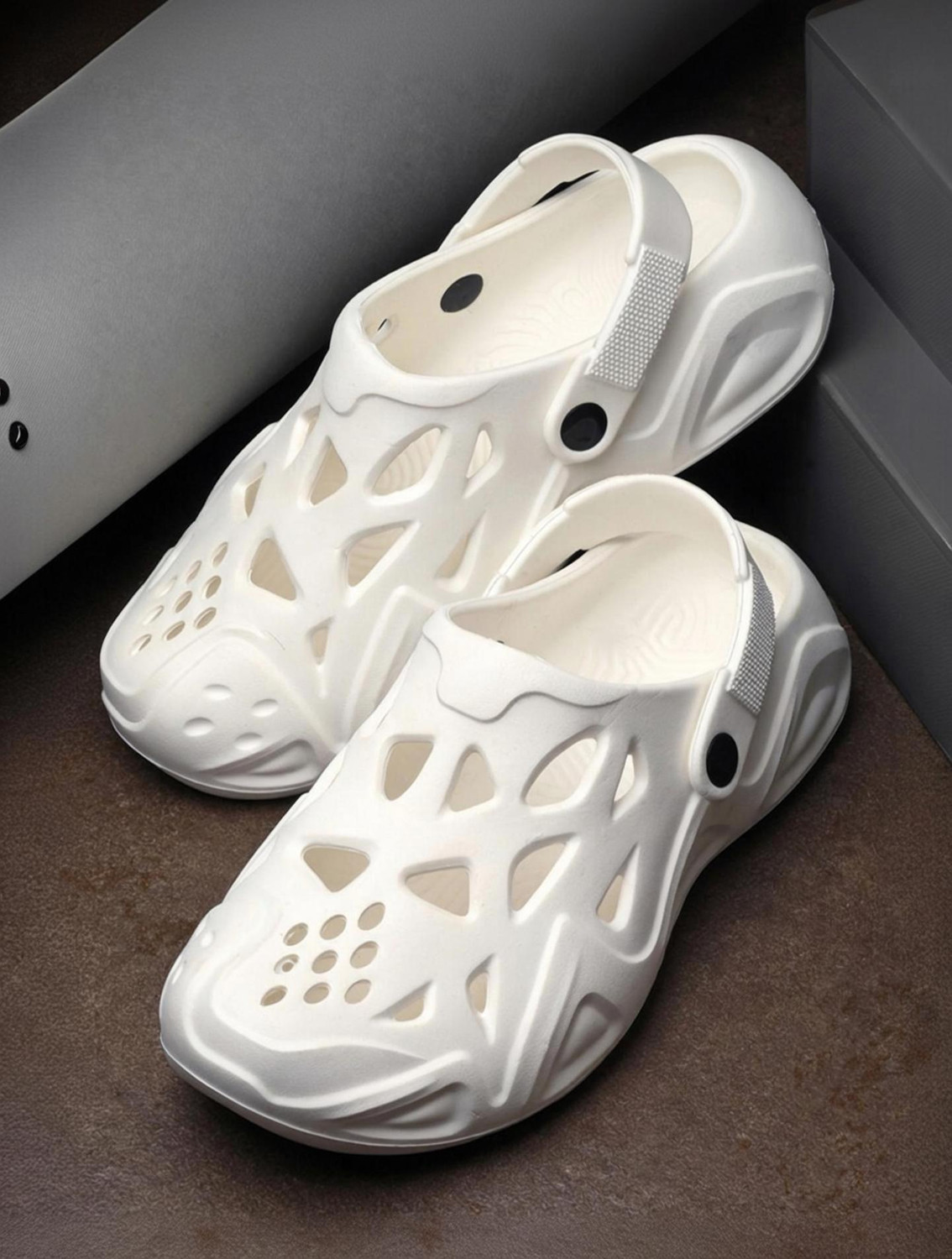 Image of Arvok Men Clogs Sandal (White , 9)