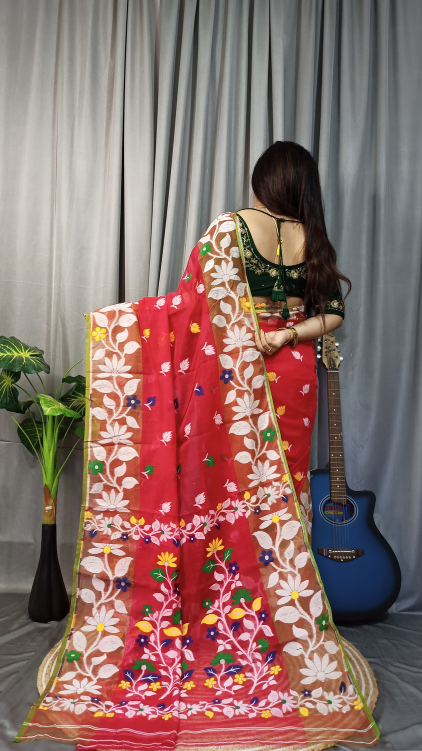 Image of Happy Creation Woven Jamdani Handloom Cotton Blend Saree (Multicolor)