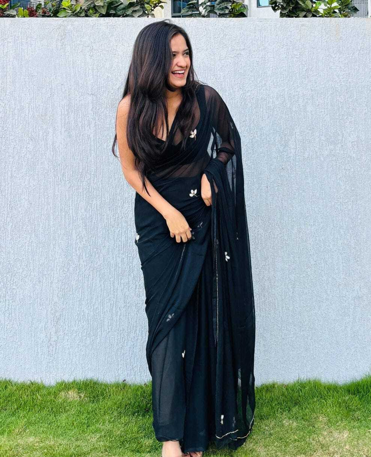 Image of Forward Twins Embroidered Bollywood Georgette Saree (Blue)