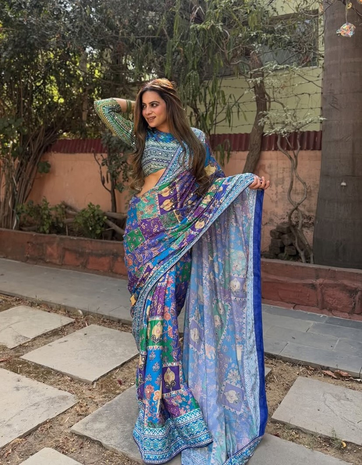 Image of Tikhi Imli Floral Print Bollywood Chiffon Saree (Green)