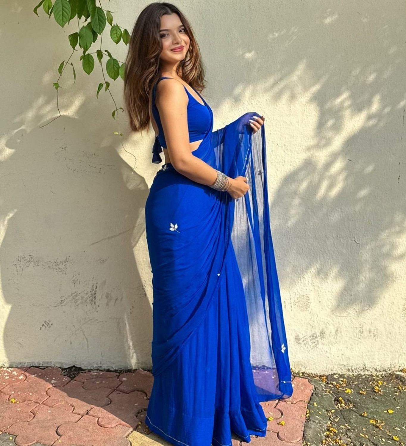 Image of Forward Twins Embroidered Bollywood Georgette Saree (Blue)