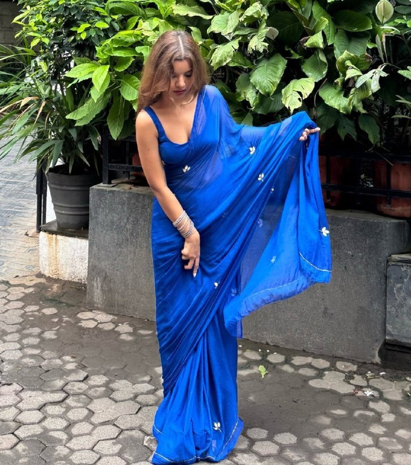 Image of Forward Twins Embroidered Bollywood Georgette Saree (Blue)
