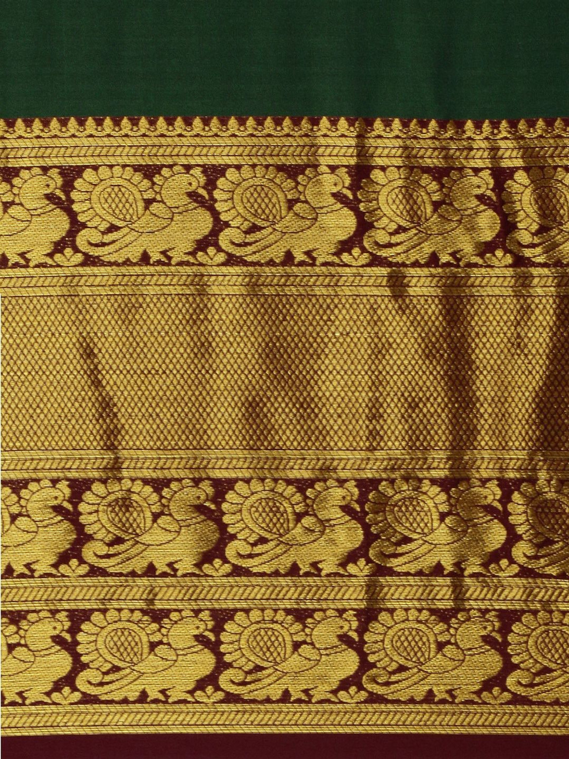 Image of WEYLIN Woven Kanjivaram Jacquard, Pure Silk Saree (Dark Green)