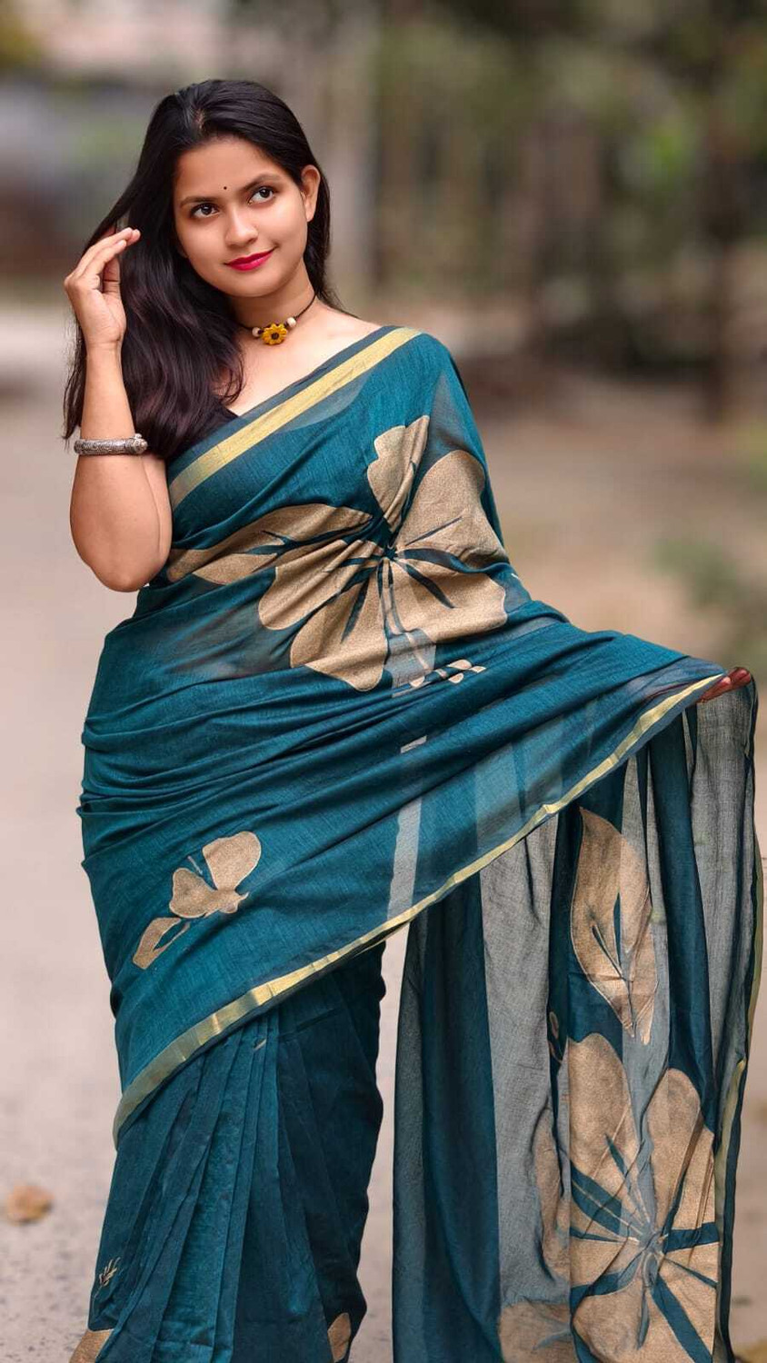 Image of GulabiSaheba Woven Daily Wear Pure Cotton Saree (Yellow, Blue)