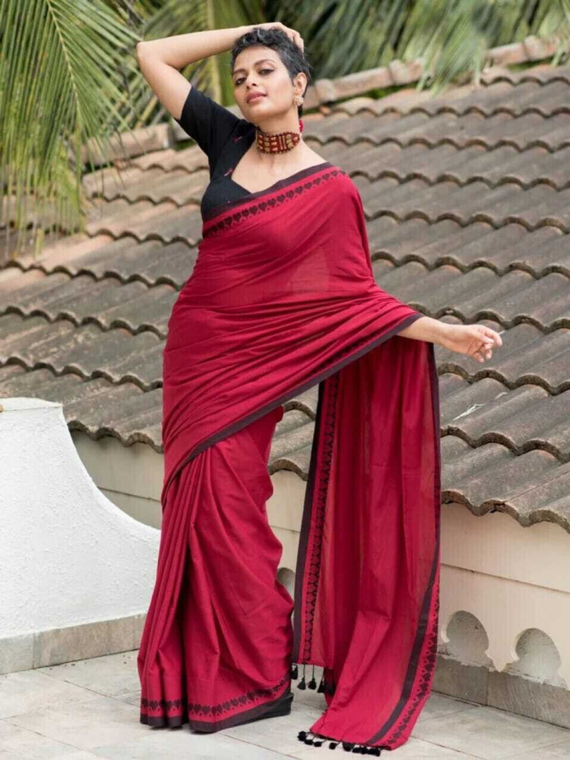Image of sourav biswas Woven Handloom Pure Cotton Saree (Red)