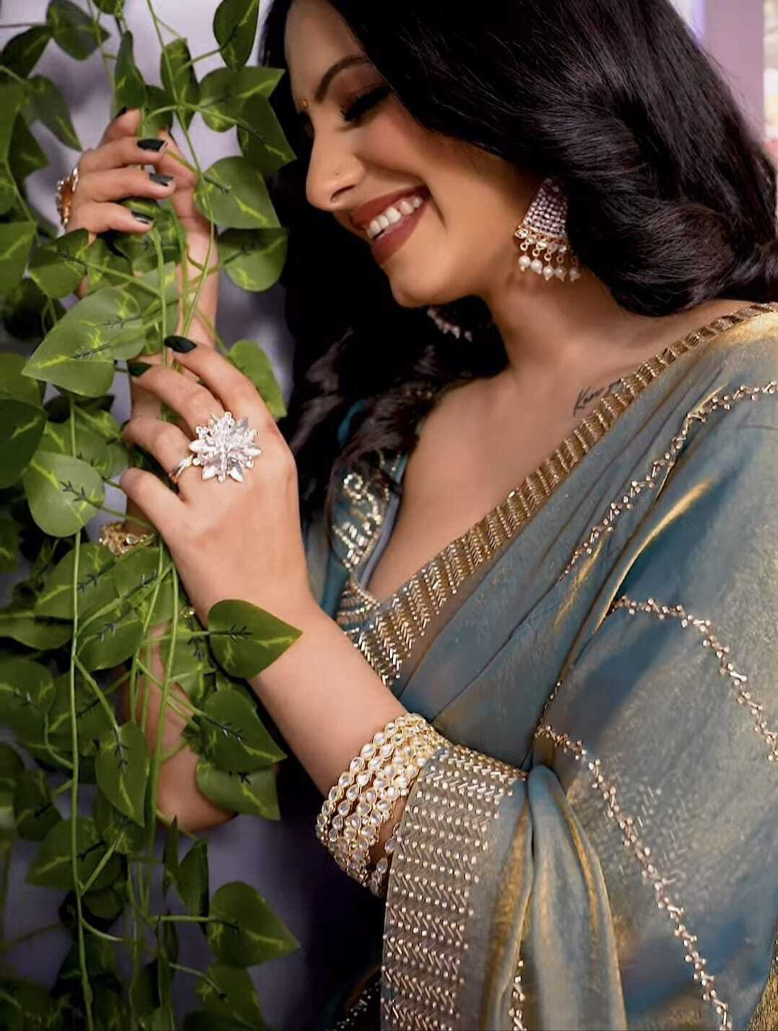 Image of MDS Embroidered, Floral Print, Embellished Bollywood Cotton Linen Saree (Multicolor)