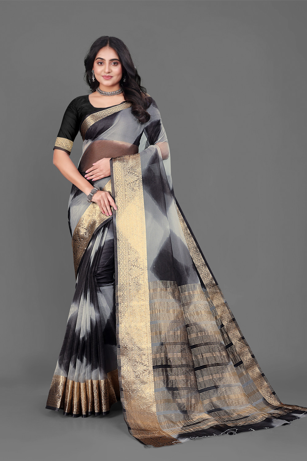 Image of kraddle Floral Print Bollywood Organza Saree (White)