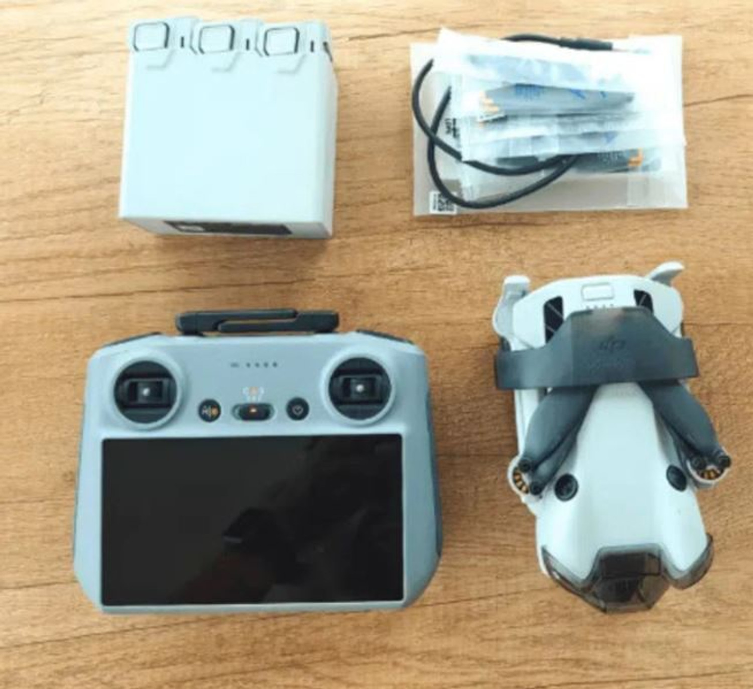 Image of SSRB Nano Glass for DJI Mini 4 Pro Pre-owned Drone With Fly More Kit0 (Pack of 1)