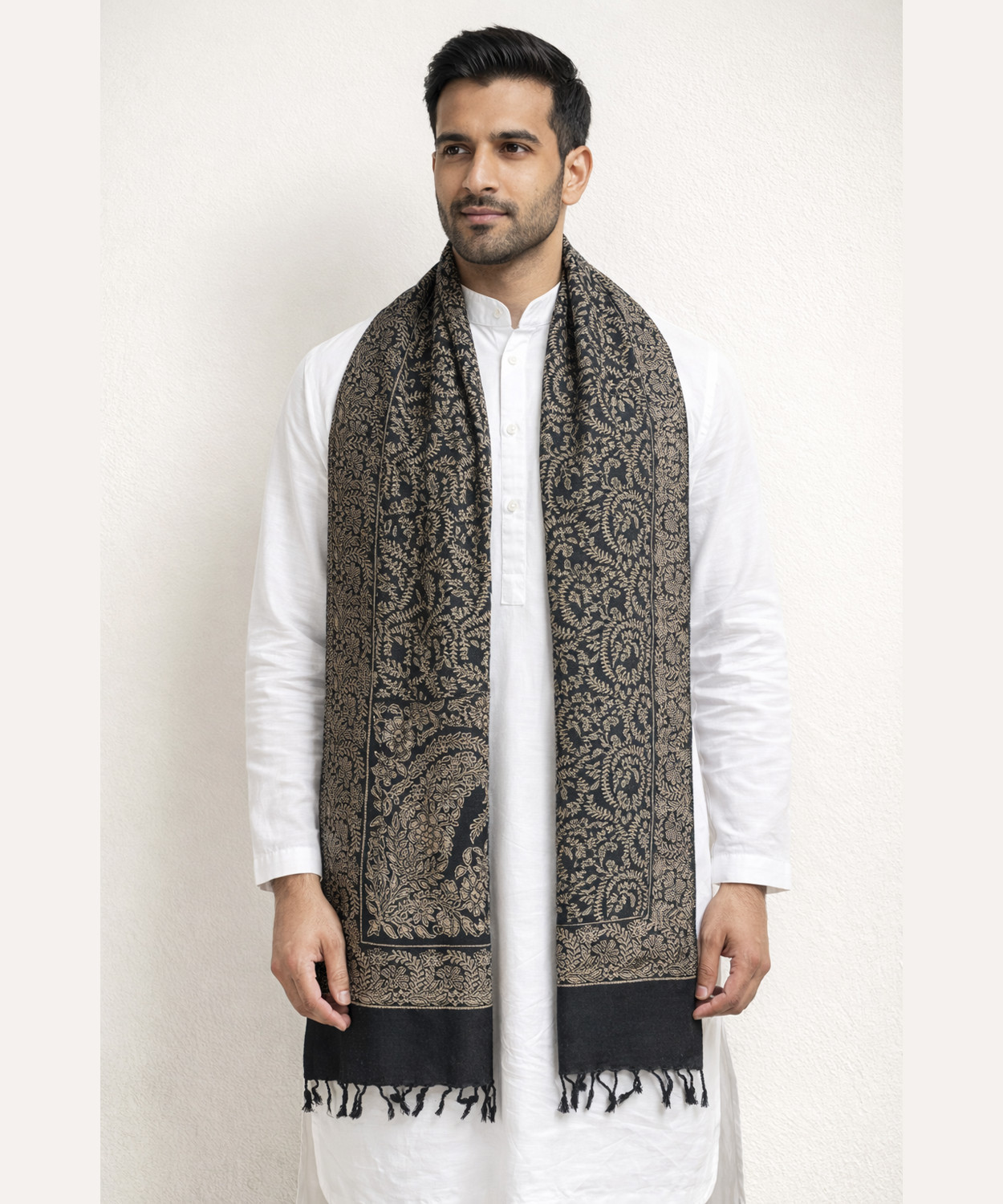 Image of Ramnaya Wool Paisley Men Shawl (Black)
