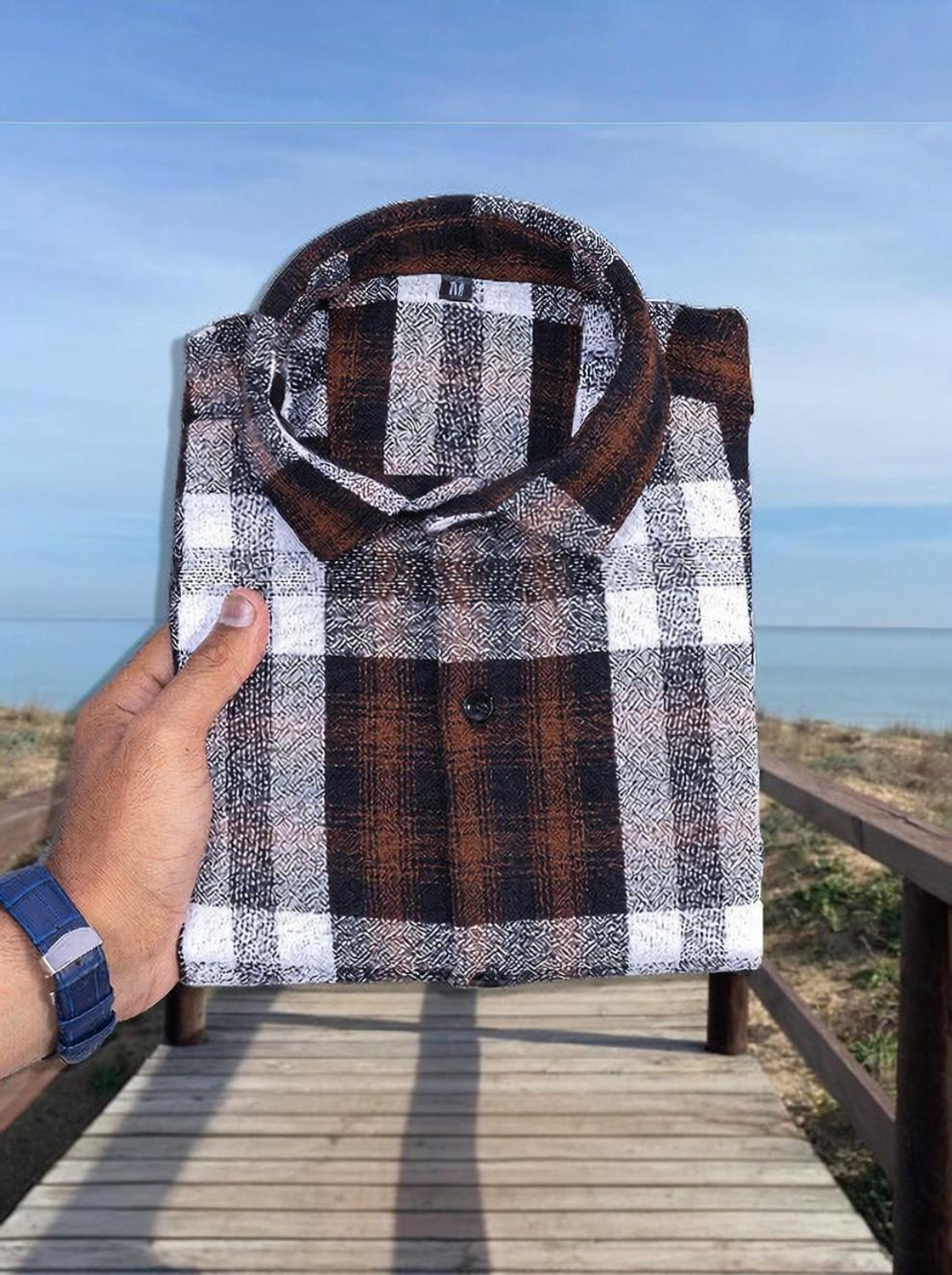 Image of HERE&NOW Men Slim Fit Checkered Casual Shirt