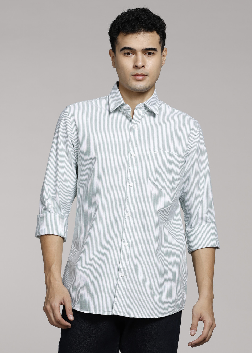 Image of TURTLE Men Slim Fit Solid Spread Collar Casual Shirt
