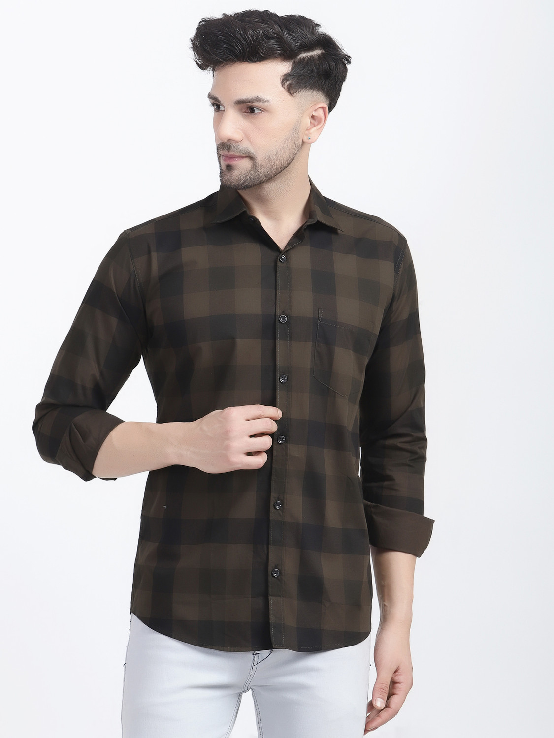 Image of Le Mec Men Regular Fit Checkered Spread Collar Casual Shirt