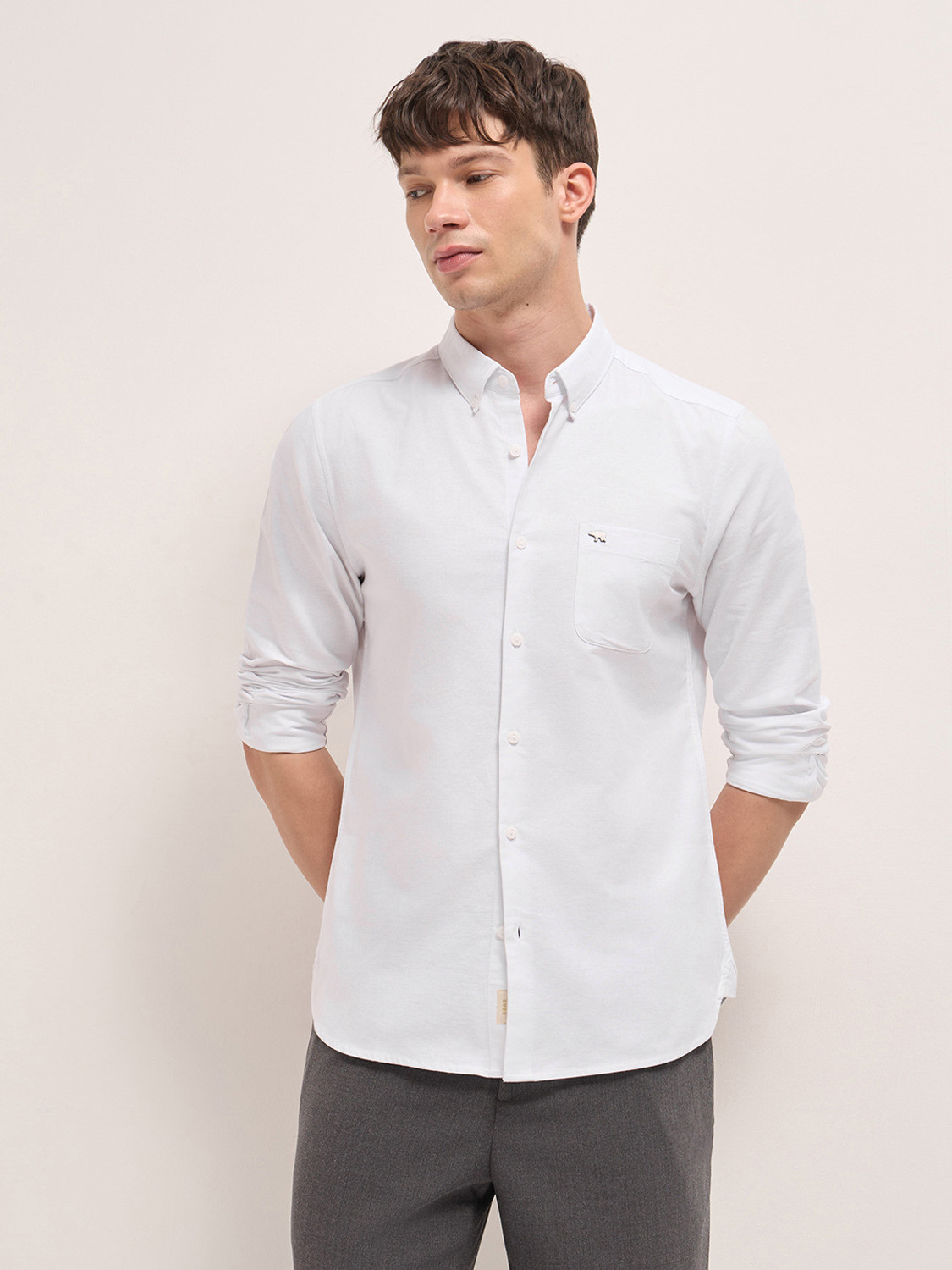 Image of THE BEAR HOUSE Men Slim Fit Solid Spread Collar Casual Shirt