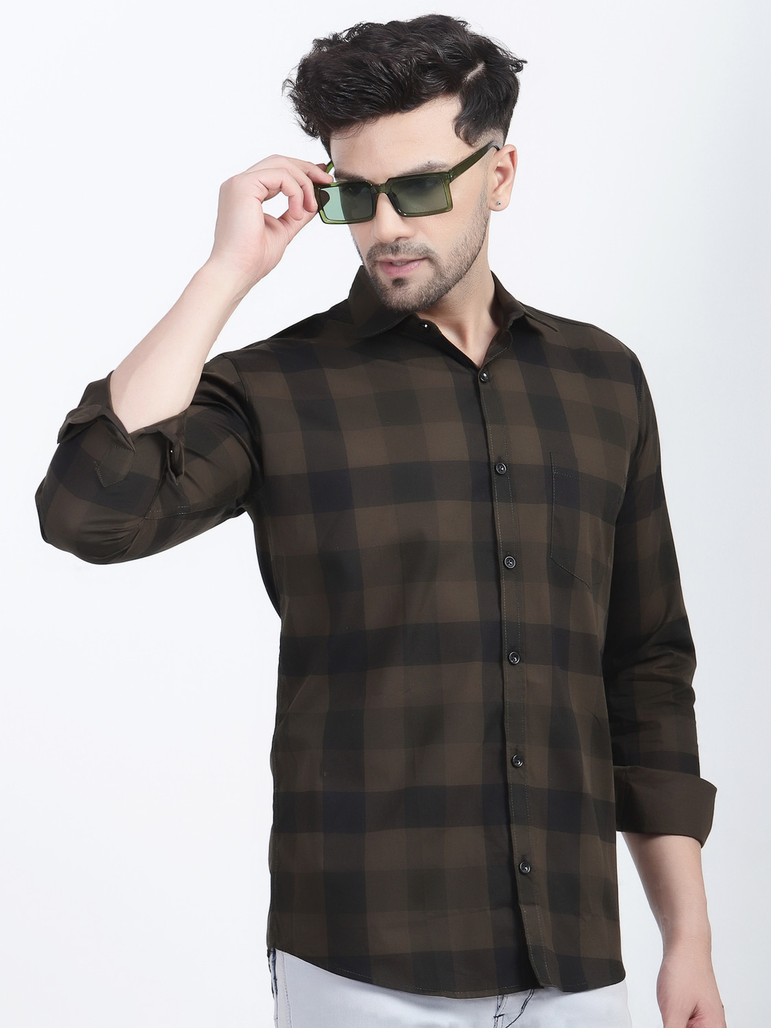 Image of Le Mec Men Regular Fit Checkered Spread Collar Casual Shirt