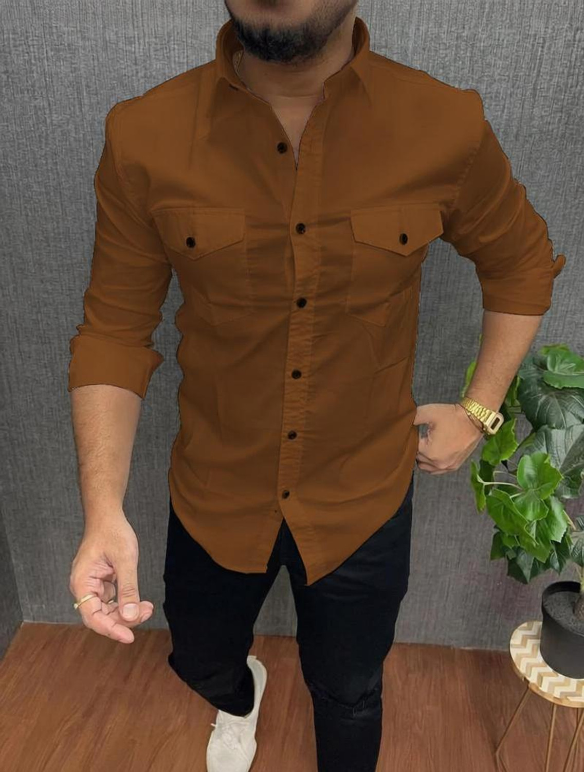 Qlonz Men Solid Casual Brown Shirt - Image 1