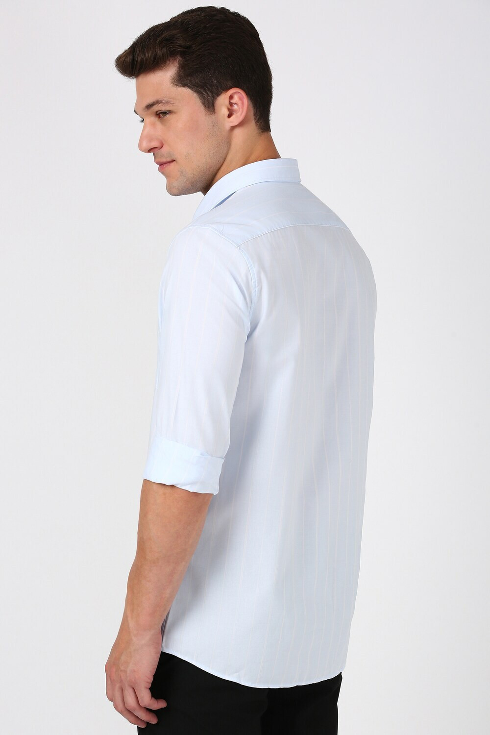 Image of PETER ENGLAND Men Slim Fit Striped Spread Collar Casual Shirt
