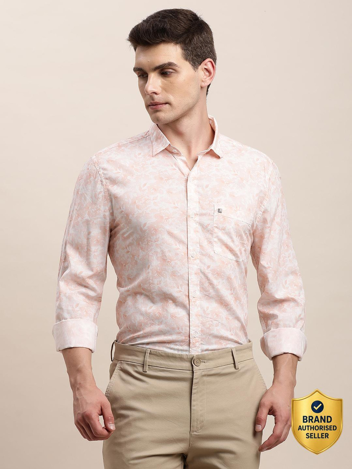 Image of PETER ENGLAND Men Slim Fit Solid Spread Collar Casual Shirt