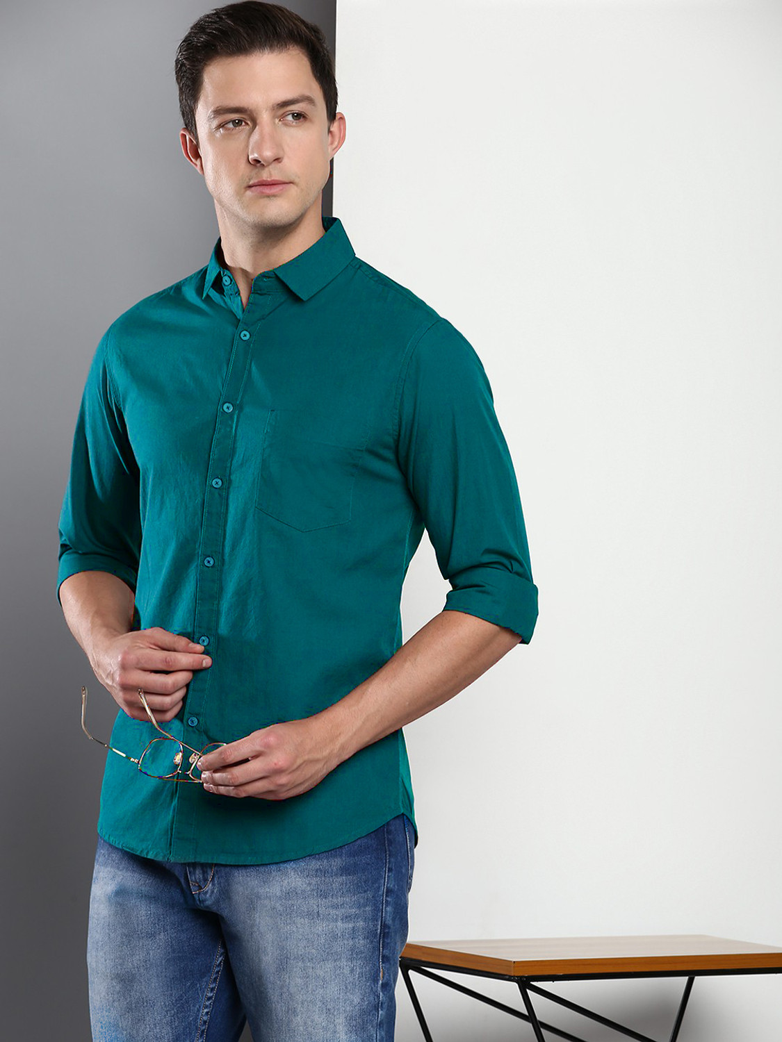Image of PROVOGUE Men Slim Fit Solid Slim Collar Casual Shirt