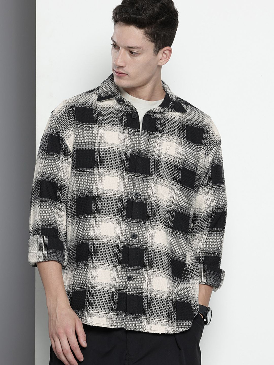 The Indian Garage Co. Men Relaxed Fit Solid Cut Away Collar Casual - Image 1