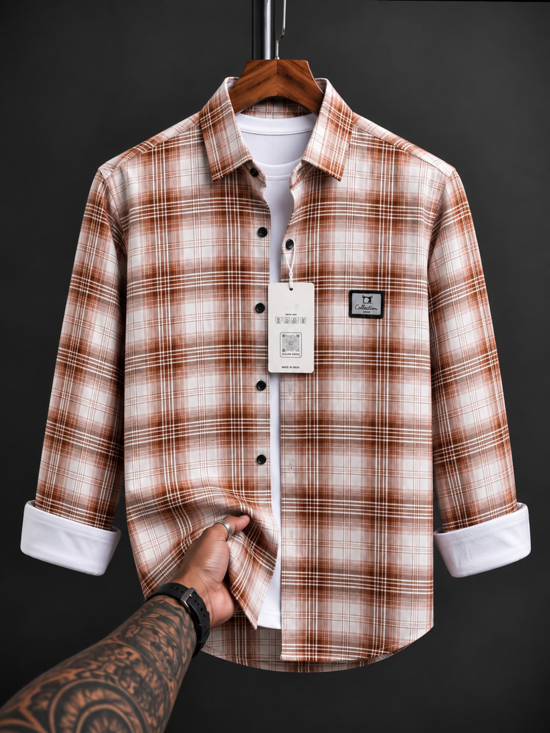 VELLOSTA Men Relaxed Fit Checkered Shirt - Image 1