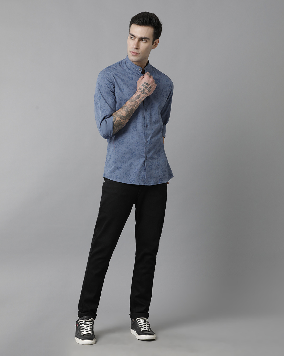 Image of CAVALLO BY LINEN CLUB Men Slim Fit Printed Mandarin Collar Casual Shirt