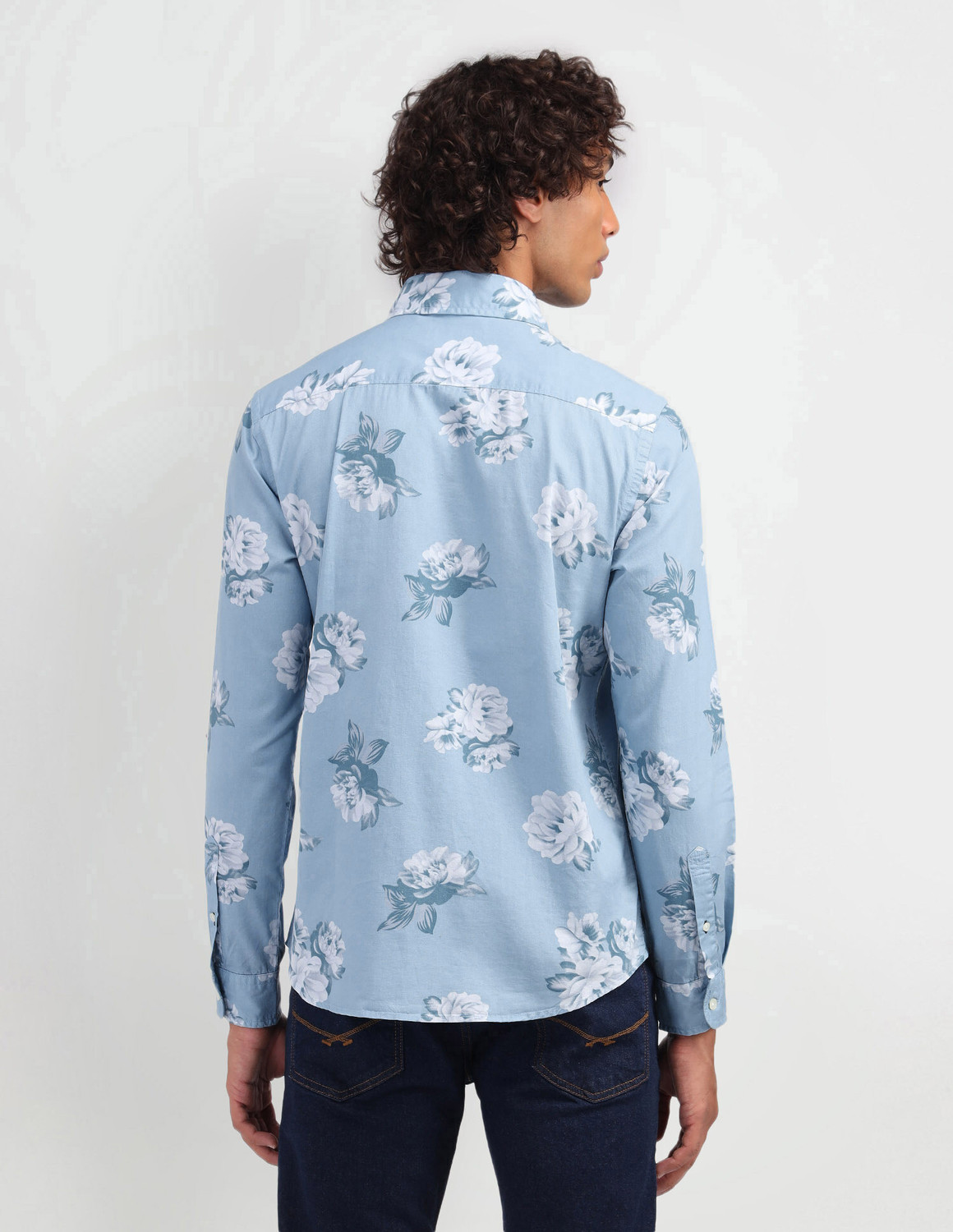 Image of U.S. POLO ASSN. Men Slim Fit Floral Print Spread Collar Casual Shirt