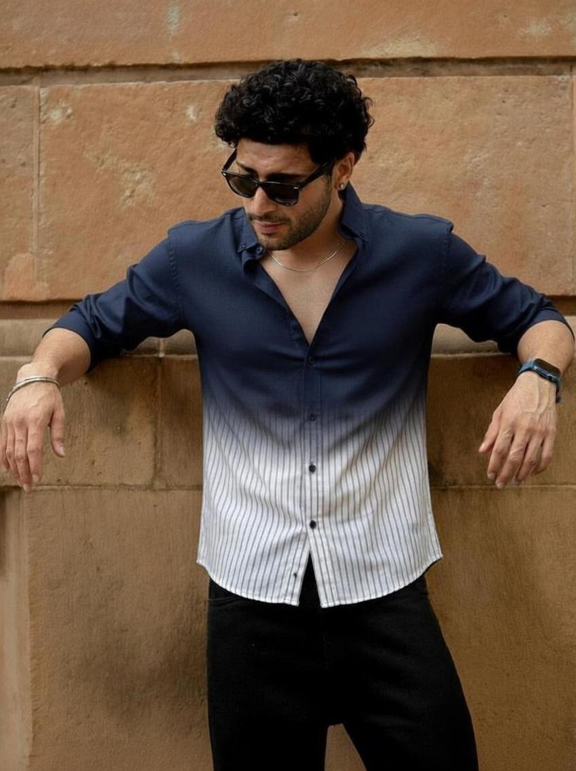 Men Regular Fit Striped Spread Collar Casual Shirt - Image 1