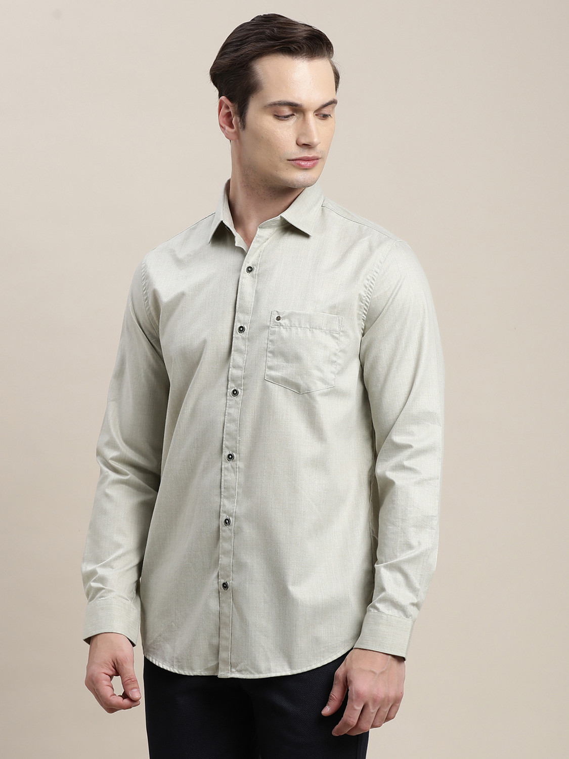 Image of TURTLE Men Slim Fit Solid Spread Collar Casual Shirt