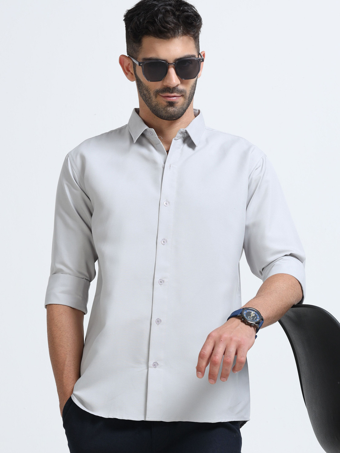 Image of WHISQ Men Regular Fit Solid Spread Collar Casual Shirt