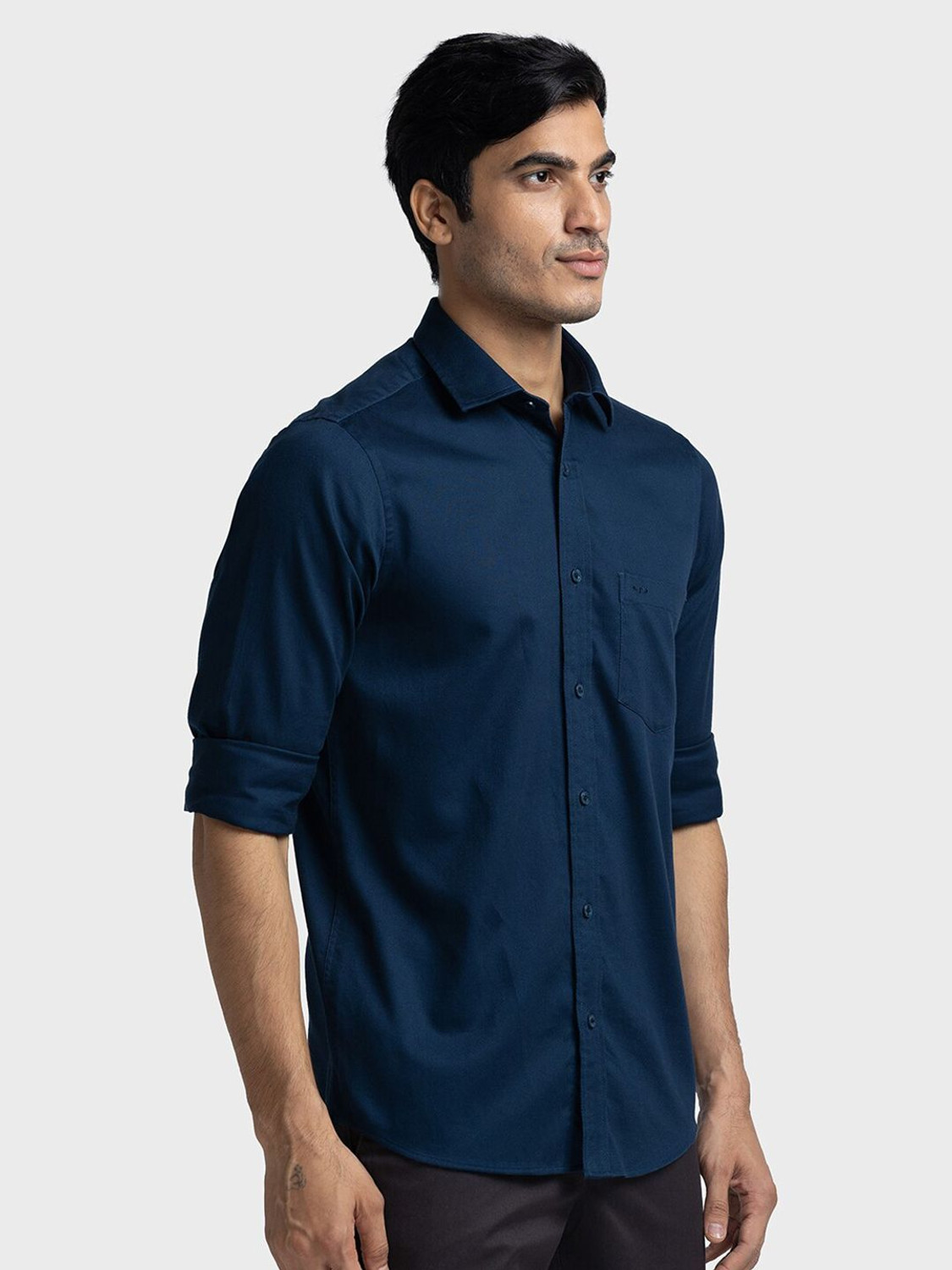 Image of COLORPLUS Men Tailored Fit Solid Spread Collar Casual Shirt