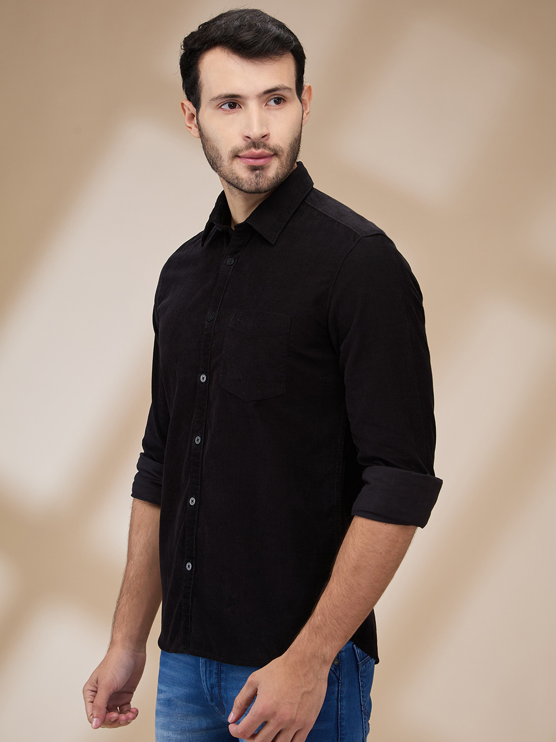 Image of PARX Men Slim Fit Solid Cut Away Collar Casual Shirt