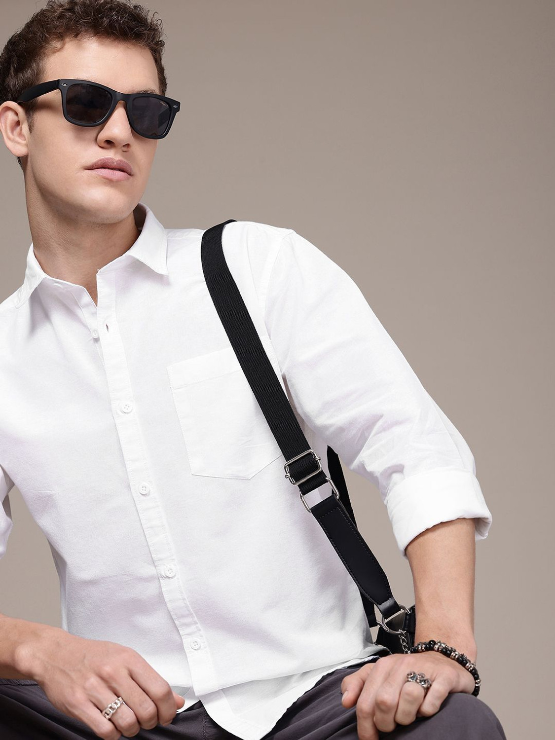 Image of Buscott Men Relaxed Fit Fit Solid Mandarin Collar Casual Shirt