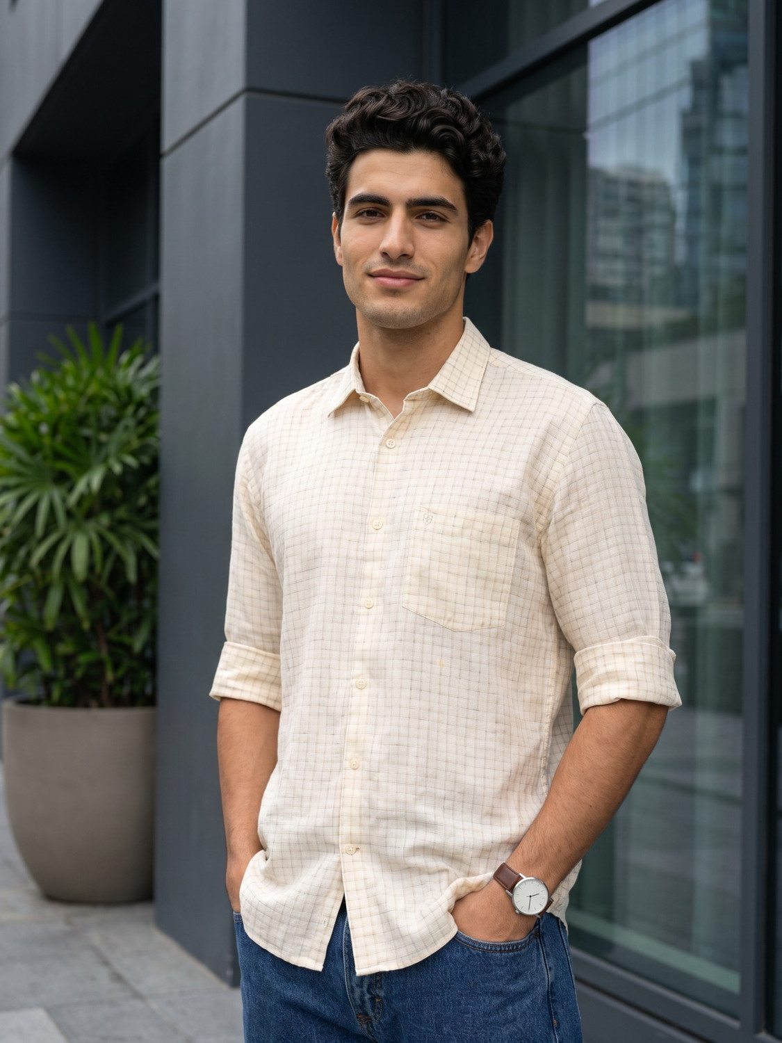Image of Spykar Men Regular Fit Solid Slim Collar Casual Shirt