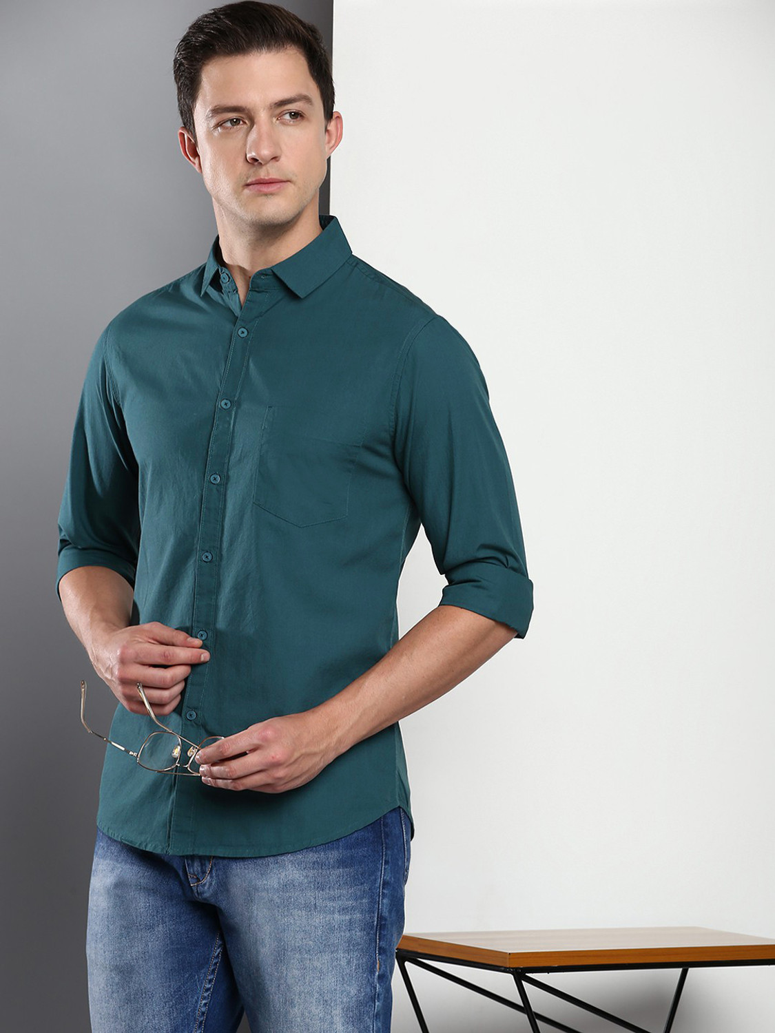 Image of PROVOGUE Men Slim Fit Solid Slim Collar Casual Shirt