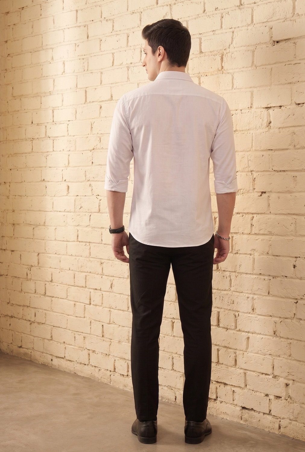 Image of FIBERMILL Men Slim Fit Solid Spread Collar Formal Shirt