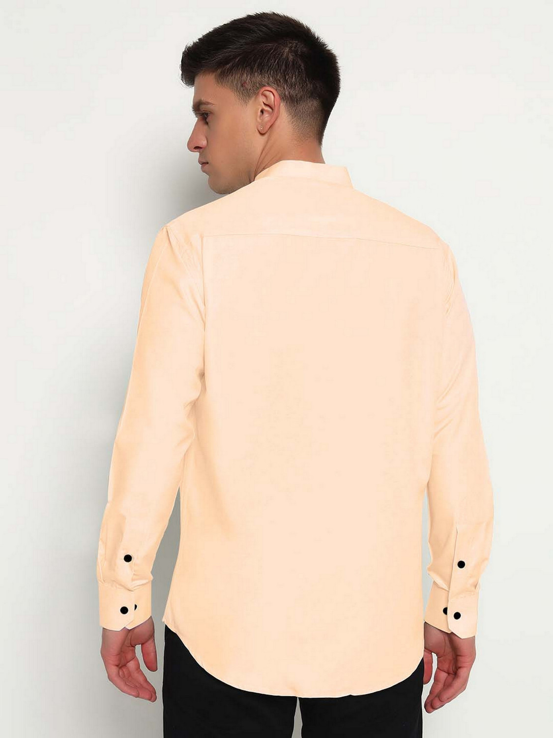 Image of Buscott Men Relaxed Fit Fit Solid Mandarin Collar Casual Shirt