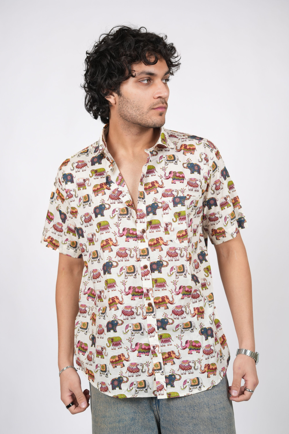 Image of trouwaille Men Regular Fit Printed Button Down Collar Casual Shirt