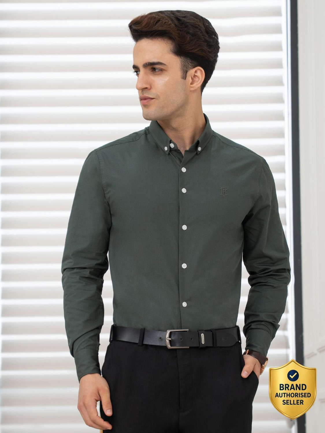 Image of U.S. POLO ASSN. Men Slim Fit Solid Cut Away Collar Casual Shirt