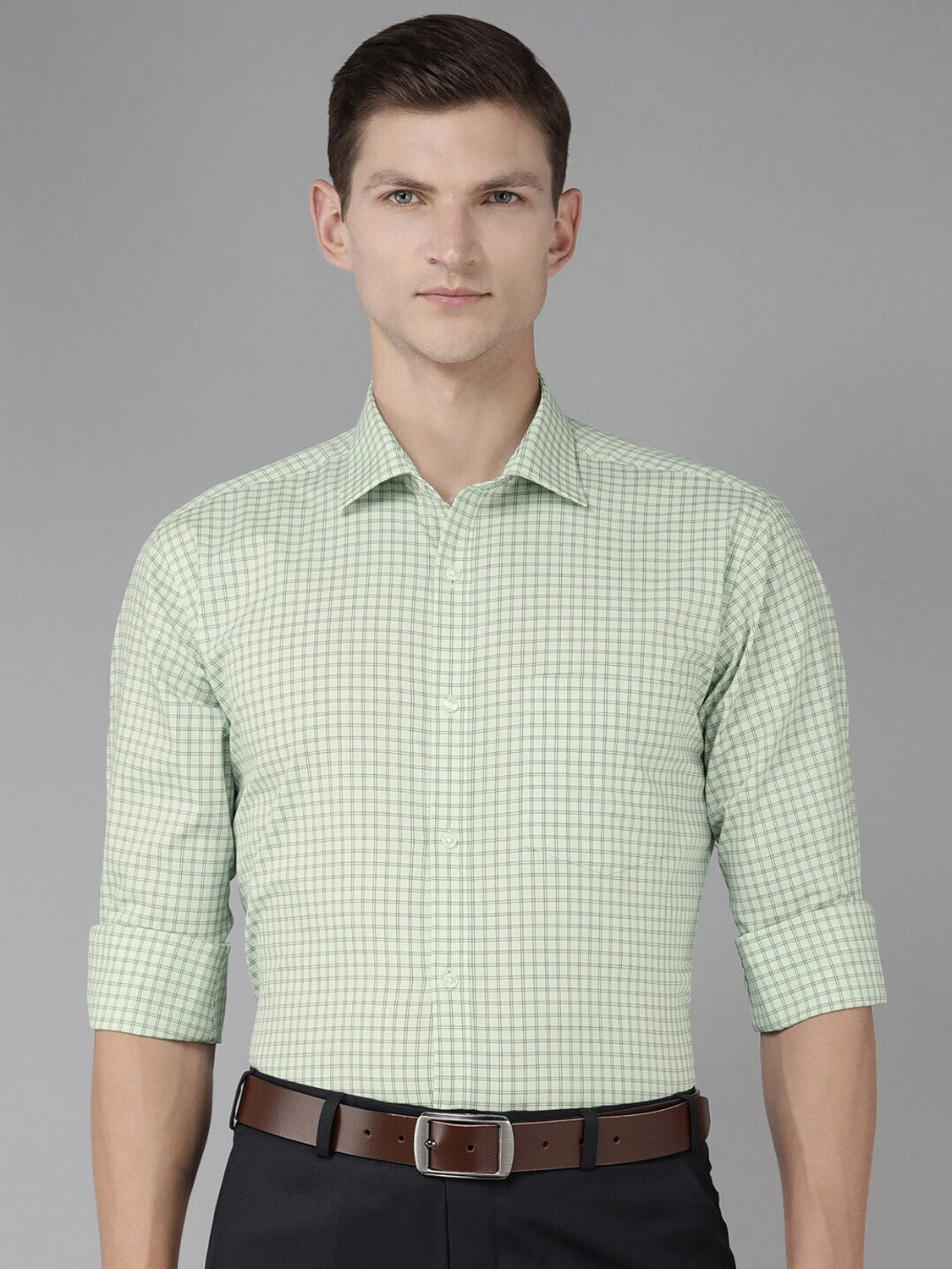 Image of PARK AVENUE Men Slim Fit Checkered Casual Shirt