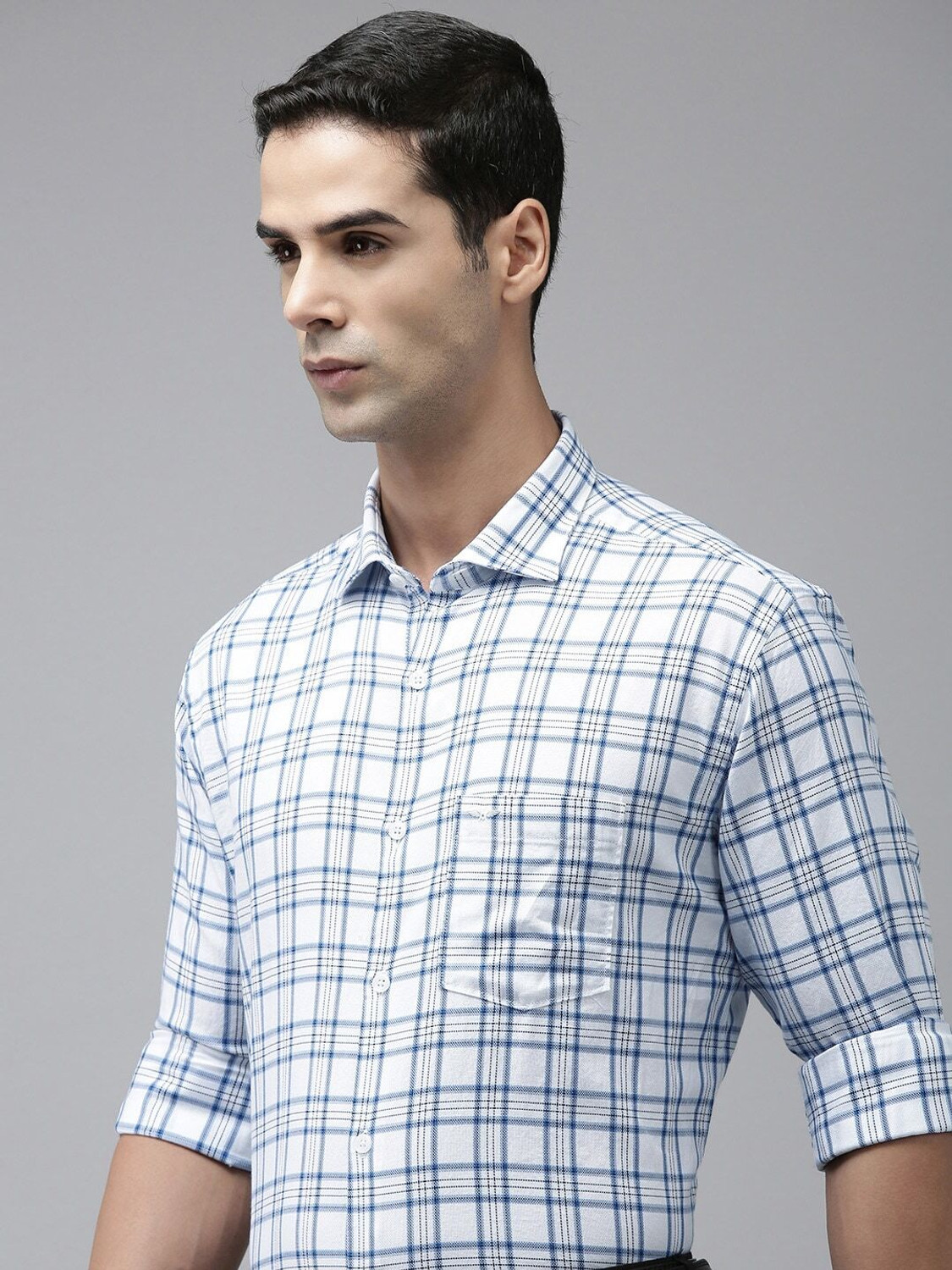 Image of PARK AVENUE Men Slim Fit Checkered Casual Shirt