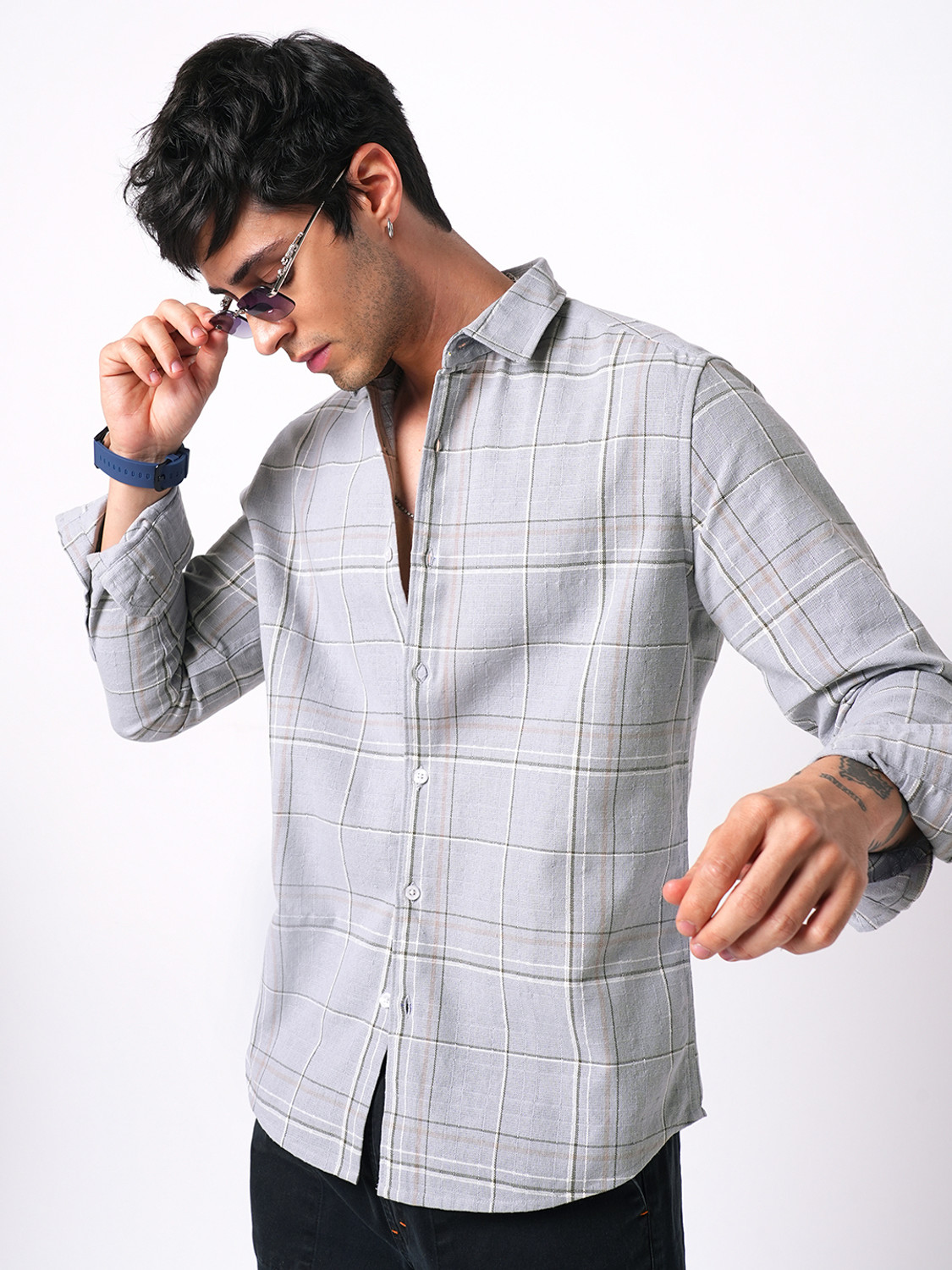 Image of PERCH Men Slim Fit Solid Button Down Collar Casual Shirt