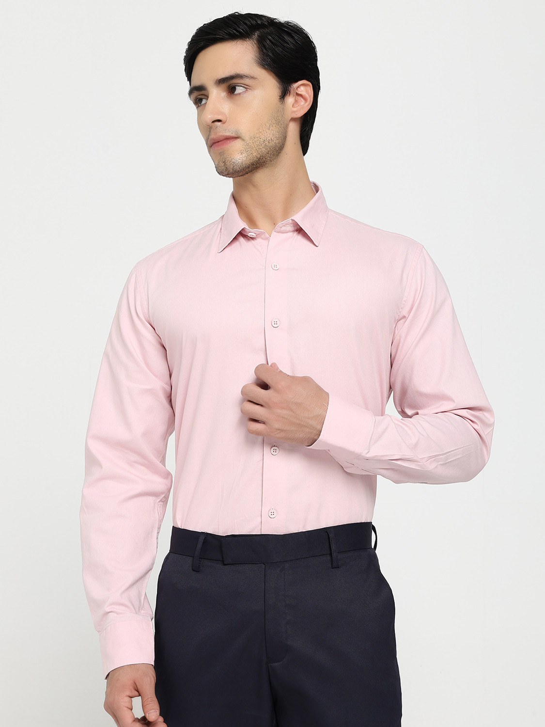 Image of xo berry Men Regular Fit Solid Spread Collar Casual Shirt